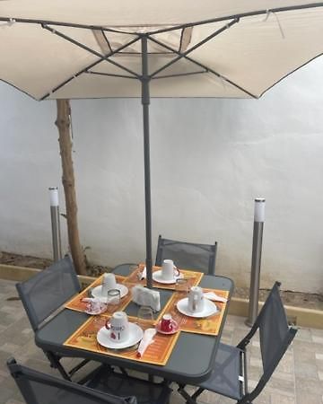 Aradeo Dimora Nonna Ada B&B 외부 사진