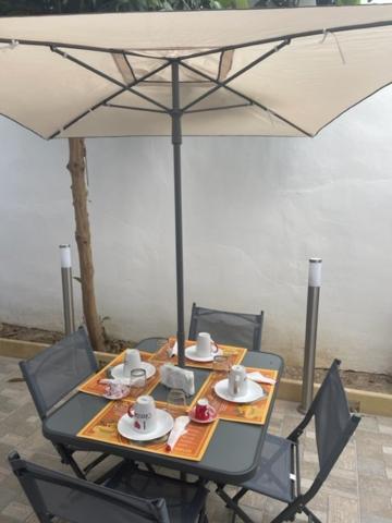 Aradeo Dimora Nonna Ada B&B 외부 사진